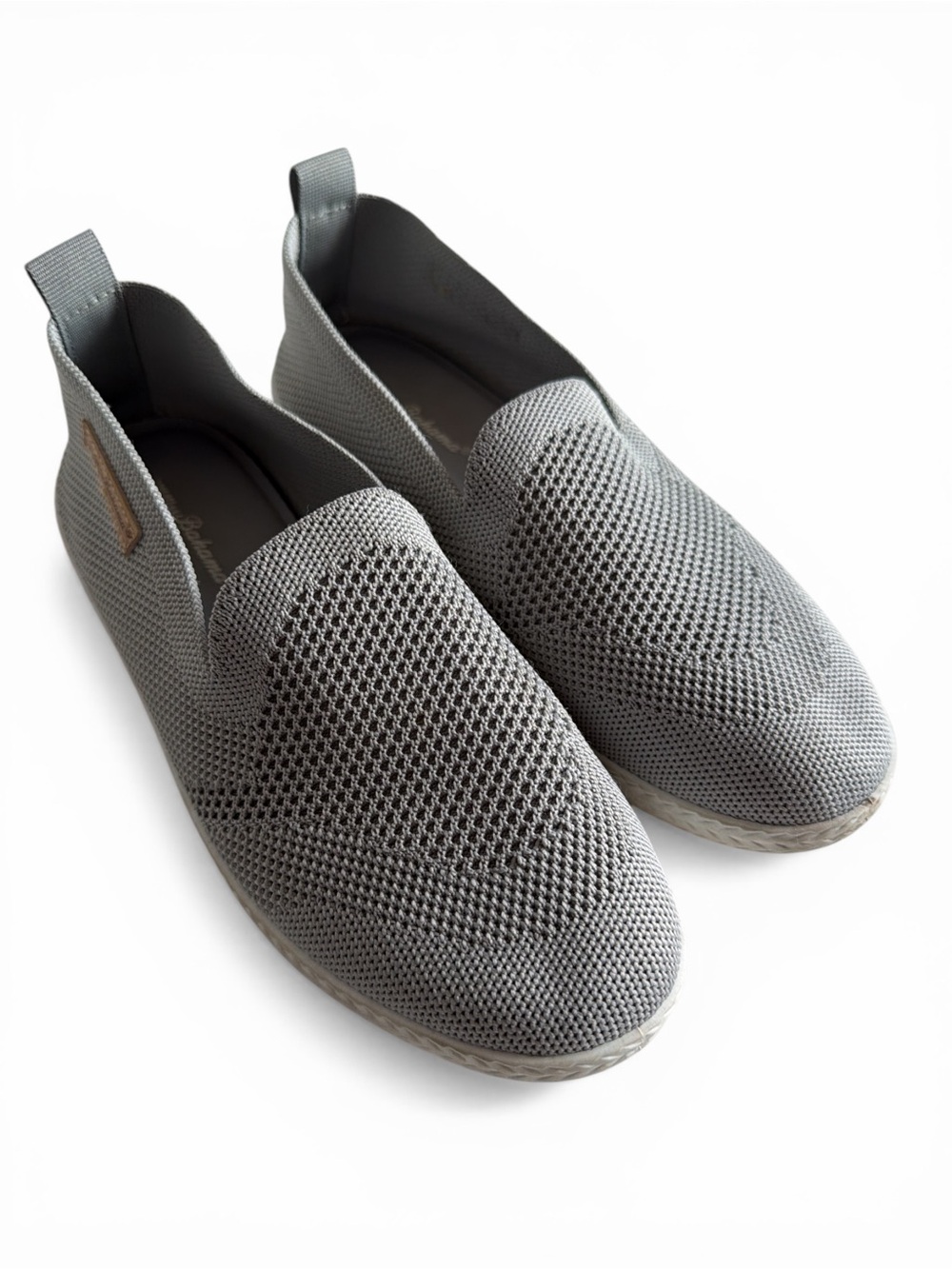 Tommy Bahama Womens Slip-On Knit Grey Casual Shoes Lightweight Rubber Sole 6.5